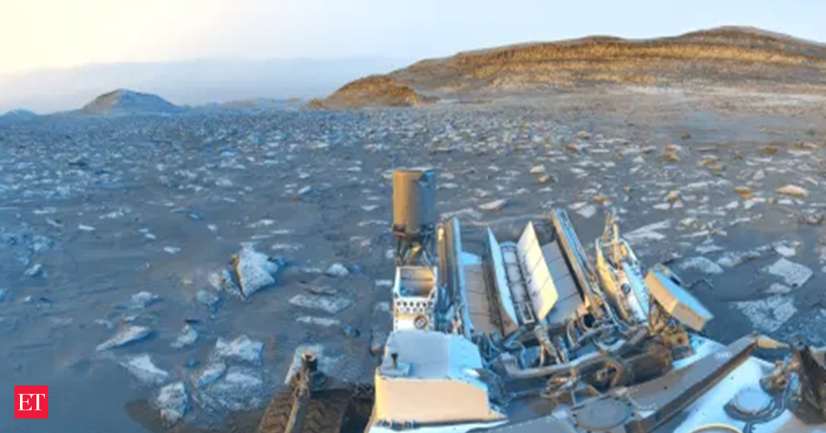 What does a day on Mars look like? NASA Curiosity captures stunning morning-to-sunset panorama