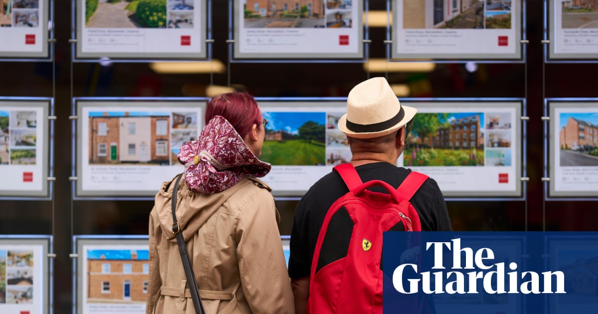 UK mortgage demand drops to 32-month low as Iran war drives up borrowing costs | Property