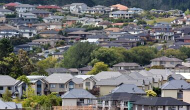 QV House Price Index shows largest quarterly drop in two years