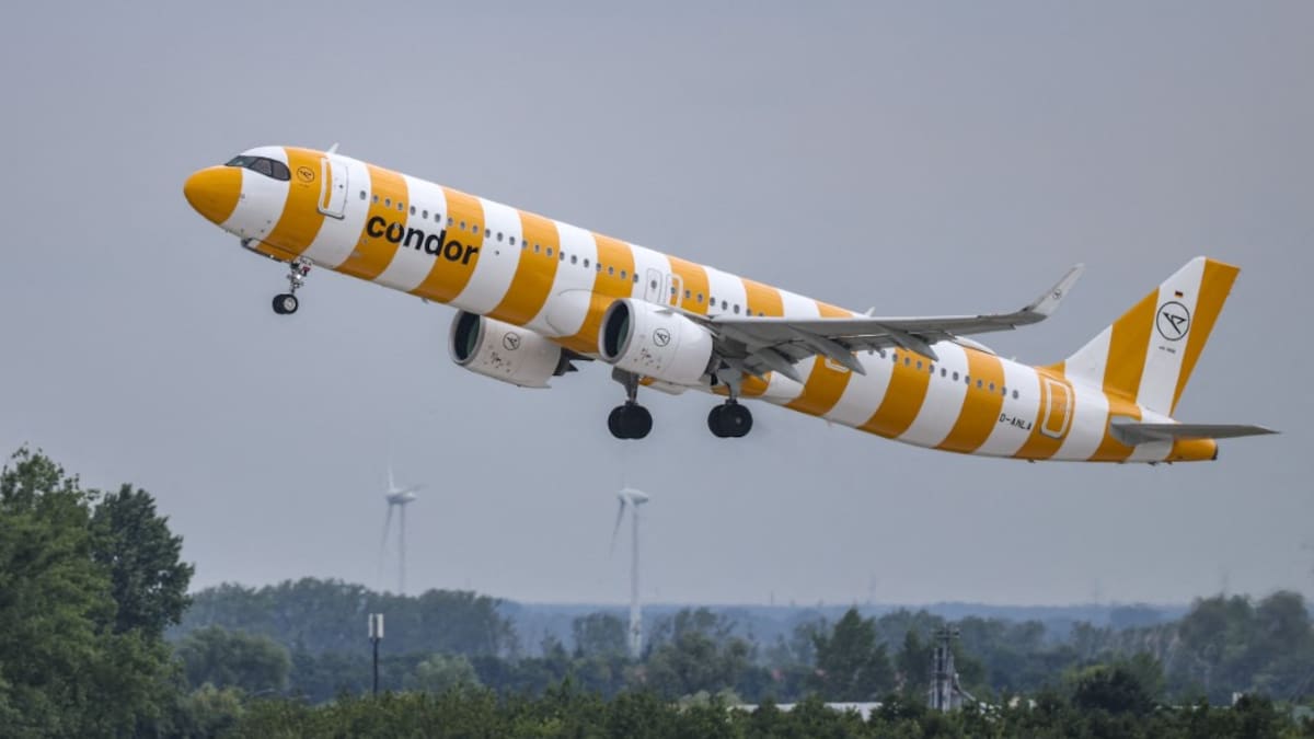 Qantas partners with Condor, famous for stripey aircraft, in new frequent flyer scheme