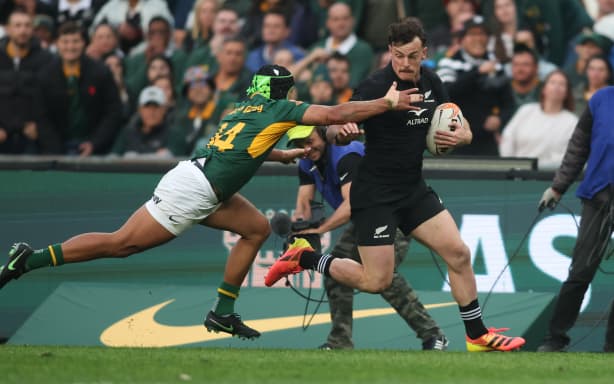 All Blacks winger Leroy Carter in action against the Springboks.