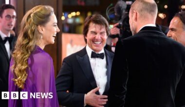 William and Catherine join Tom Cruise at Digger premiere - BBC