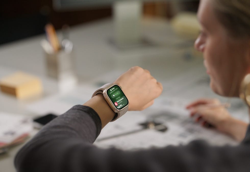 person using smartwatch displaying incoming call options.