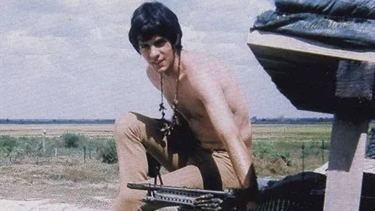 Rick Springfield tells Joe Rogan he killed a man with a mortar in Vietnam
