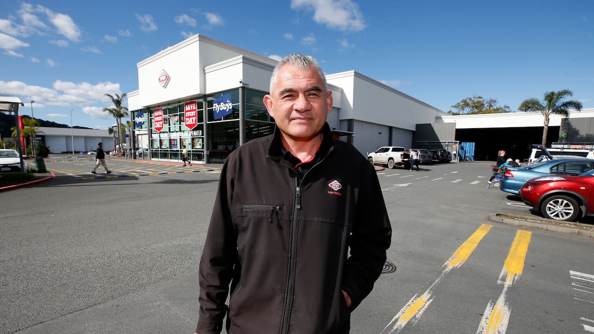 Foodstuffs says National’s plan to break up New World and Pak’nSave would increase food costs
