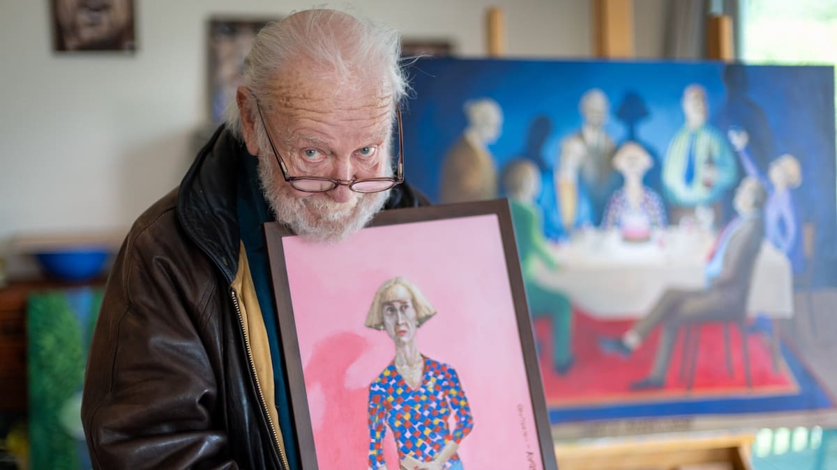 Actor Ian Mune returns to the spotlight with solo art exhibition