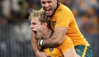 Wallabies beat Springboks in Les Kiss’ first test as coach despite four yellow cards