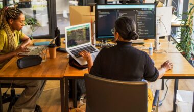 10 High-Paying and Growing Jobs With Very High Exposure to AI