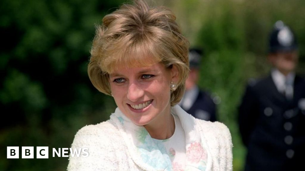 Charles 'sounded giddily elated' after Diana died, Earl Spencer claims - BBC