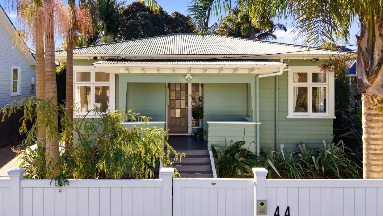 Revealed: the price Jacinda Ardern’s Auckland home sold for - Stuff