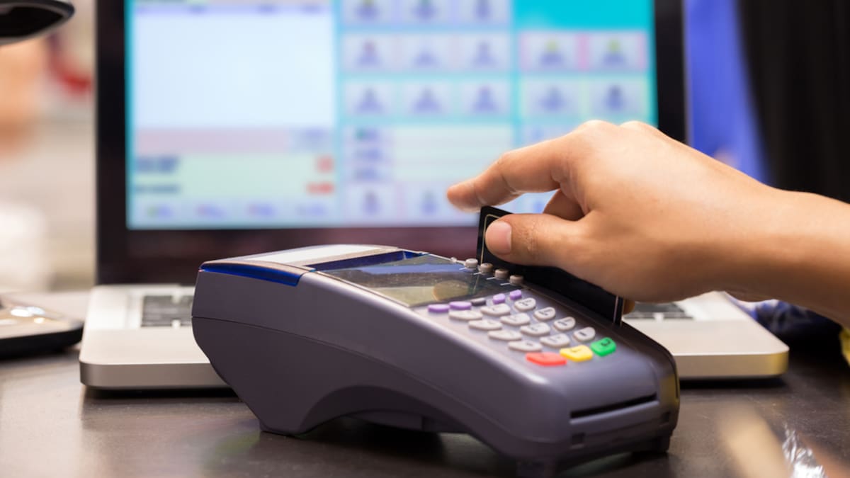 Retail spending falls 0.9% in August as rising fuel prices bite households