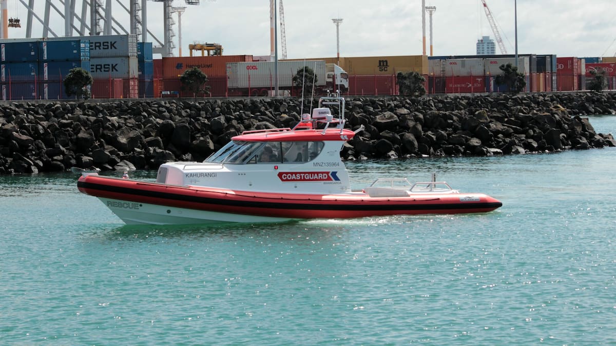 Fisherman rescued in Northland after becoming trapped on rocks