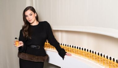 All That Glimmers: Hailee Steinfeld and Estée Lauder Unveiled their New Fragrance