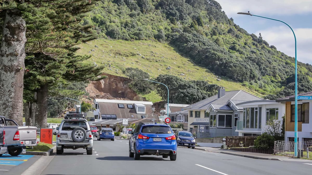 Mount Maunganui landslide: Adams Ave and Pilot Bay boat ramp open, but another business closes