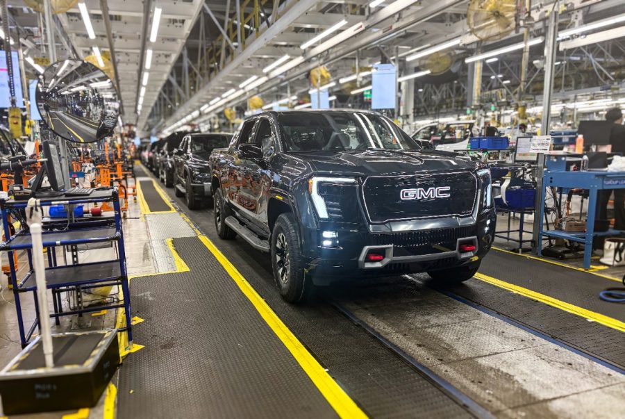 Closed_loop_vehicle_3 How recycled minerals from GM EV batteries are helping power new ones