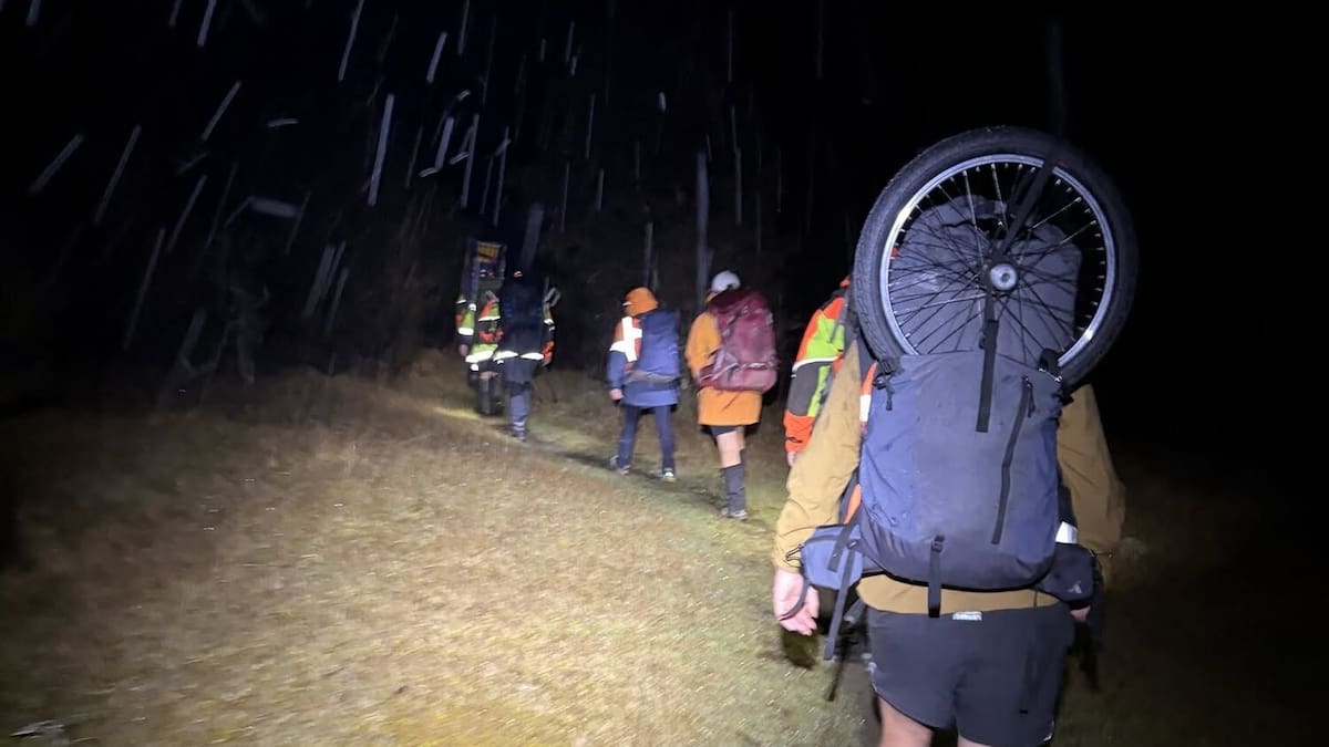 Injured mother and three children rescued from Kaweka Forest Park