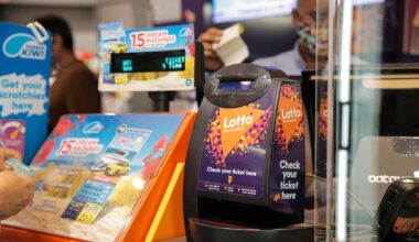 Lotto: Two families win more than $5m in final 10-ball Powerball draw