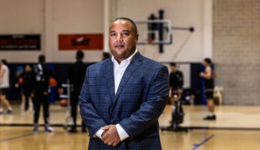 Showtime Lakers and Snoop Dogg: The motivations behind Breakers owner Marc Mitchell on rebuilding NBL franchise