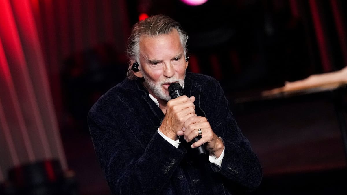 Kenny Loggins reveals the four words he wants on his tombstone