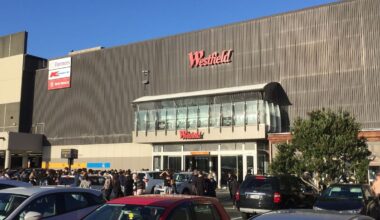 Glasson family buys 49% of Westfield Albany from Singaporeans for $308m