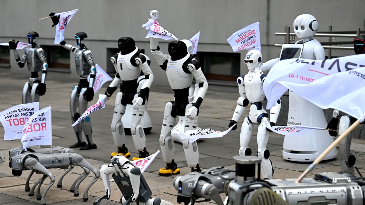 Protesting robots take to the streets in Poland, demanding AI regulation