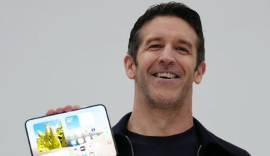 Apple’s iPhone Duo: The first hands-on reaction