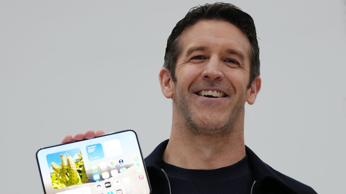 Apple’s iPhone Duo: The first hands-on reaction