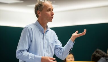 Election 2026: Investigative journalist Nicky Hager teases new book weeks before election