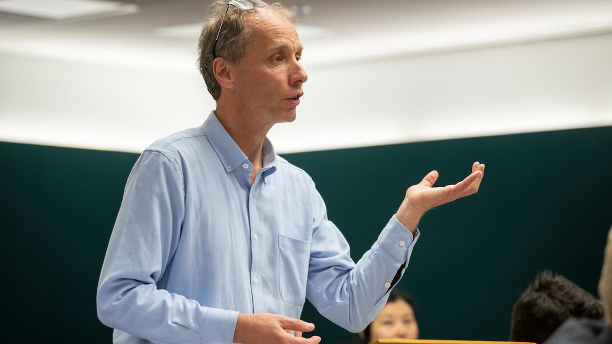 Election 2026: Investigative journalist Nicky Hager teases new book weeks before election