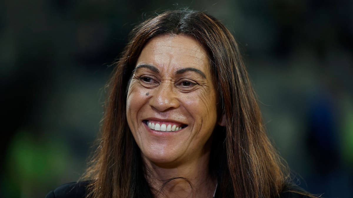 Dame Noeline Taurua signs new deal as Silver Ferns coach for Netball World Cup