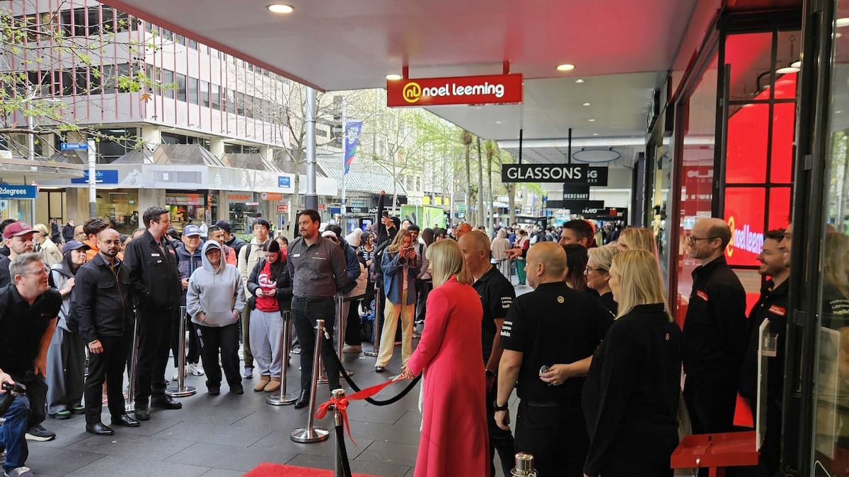 Noel Leeming Queen St opening draws hundreds of shoppers in Auckland CBD