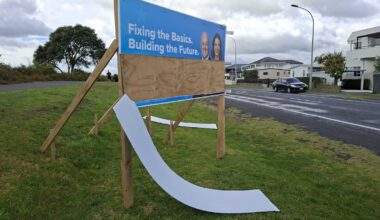 Tauranga man charged over political hoarding damage in Pāpāmoa