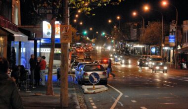 Ponsonby Rd assault: Police investigate after two people hurt