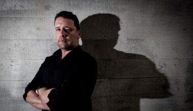 Private investigator Nick Mayer slapped with final misconduct warning over false persona