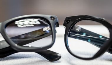 Artificial intelligence: Visually impaired hail AI smart glasses despite privacy concerns