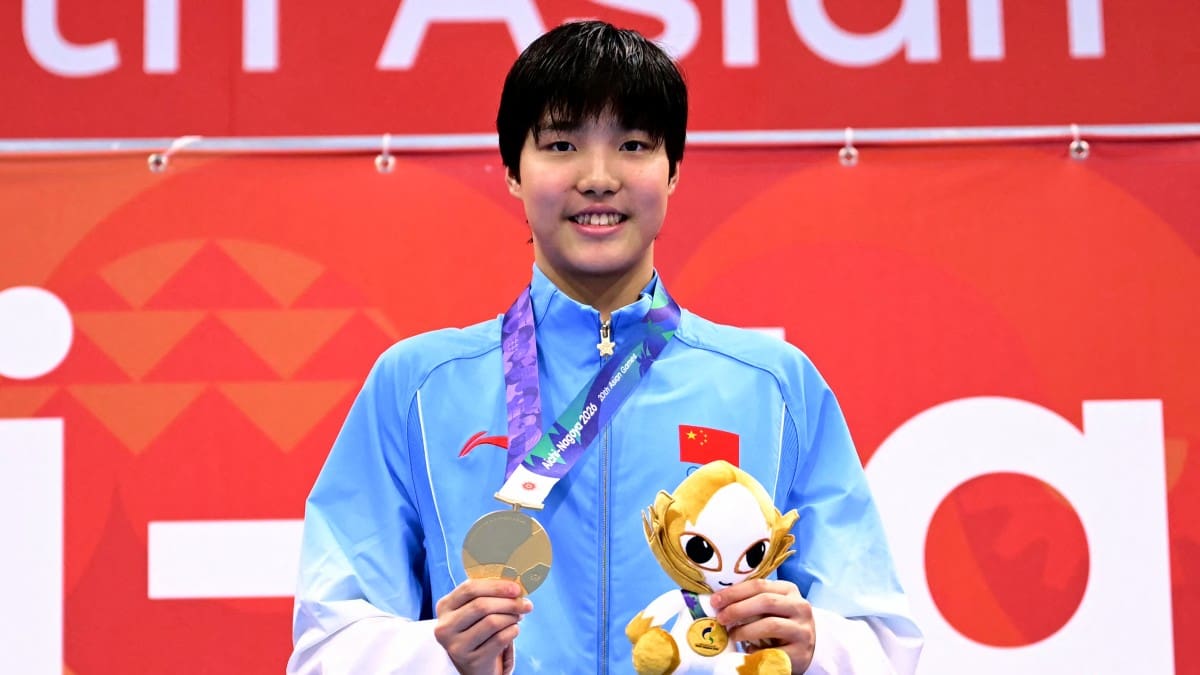 China swim sensation Yu Zidi, 13, sets Asian Games record