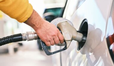 Hawke’s Bay man pays $2500 to fill up car with petrol – for a good cause