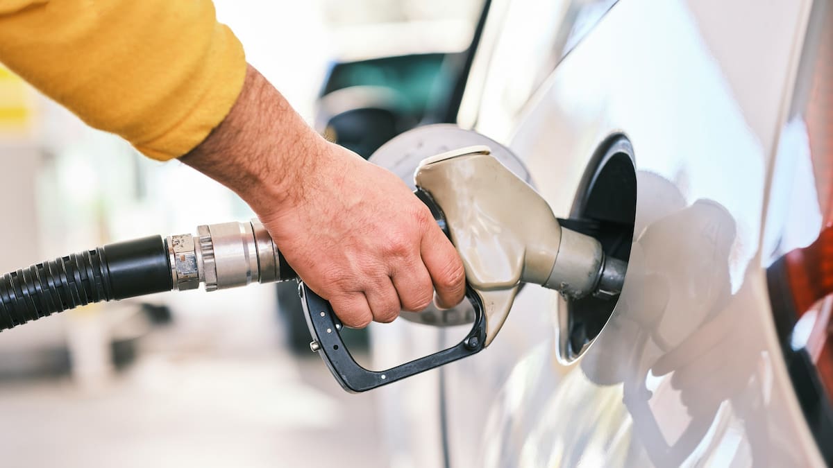Hawke’s Bay man pays $2500 to fill up car with petrol – for a good cause