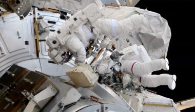Two astronauts replace ISS camera and docking aid on 6th-ever all-female spacewalk (video)