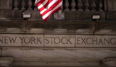 AI stocks slide as slowdown calls and oil push 10-year yield to 5%