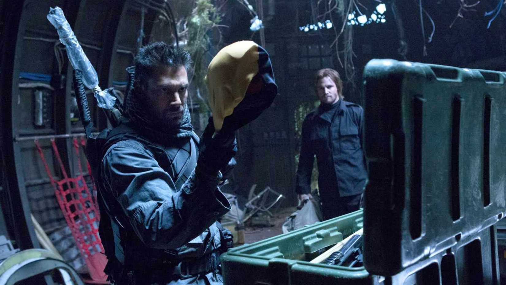 Arrow Oliver Queen and Deathstroke