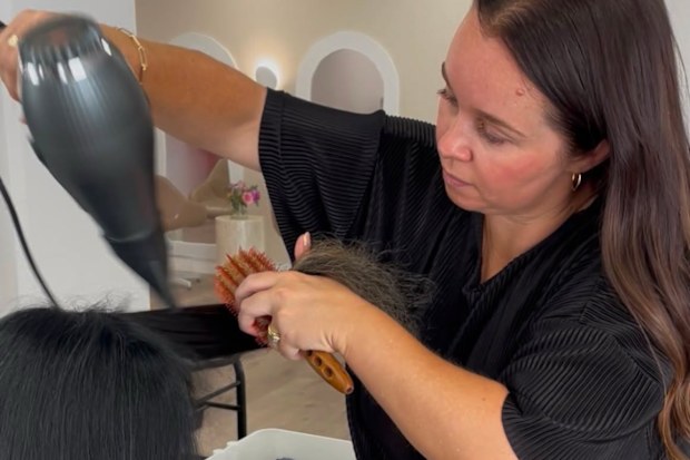 Shaye Gundry is a hairdresser with over 20 years’ experience in the industry.