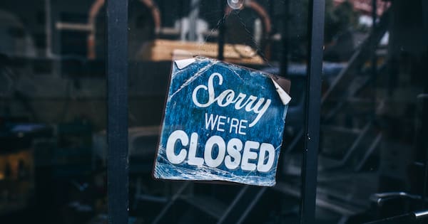 Three thousand hospitality businesses close in a year
