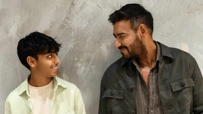 'Drishyam The Conclusion' star Ajay Devgn shares glimpse of 16-year-old son Yug Devgan’s demanding workout as he performs weighted pull-ups with a heavy plate - WATCH