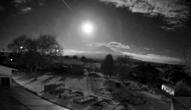 Watch: 'Stunning' fireball lights up Taranaki sky overnight