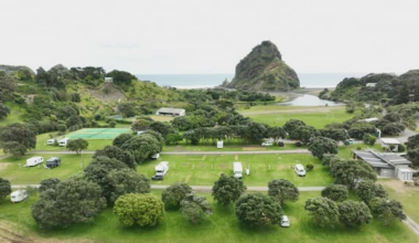 'High flood risk' shuts Piha campground – reopening date uncertain
