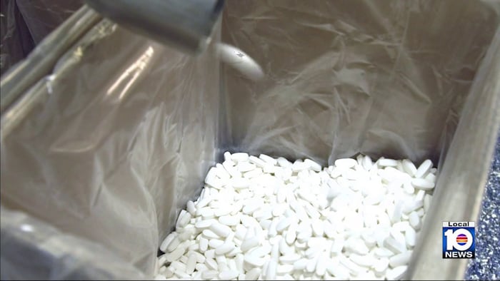 Thinking about taking supplements? What to look for before buying, according to a cardiologist