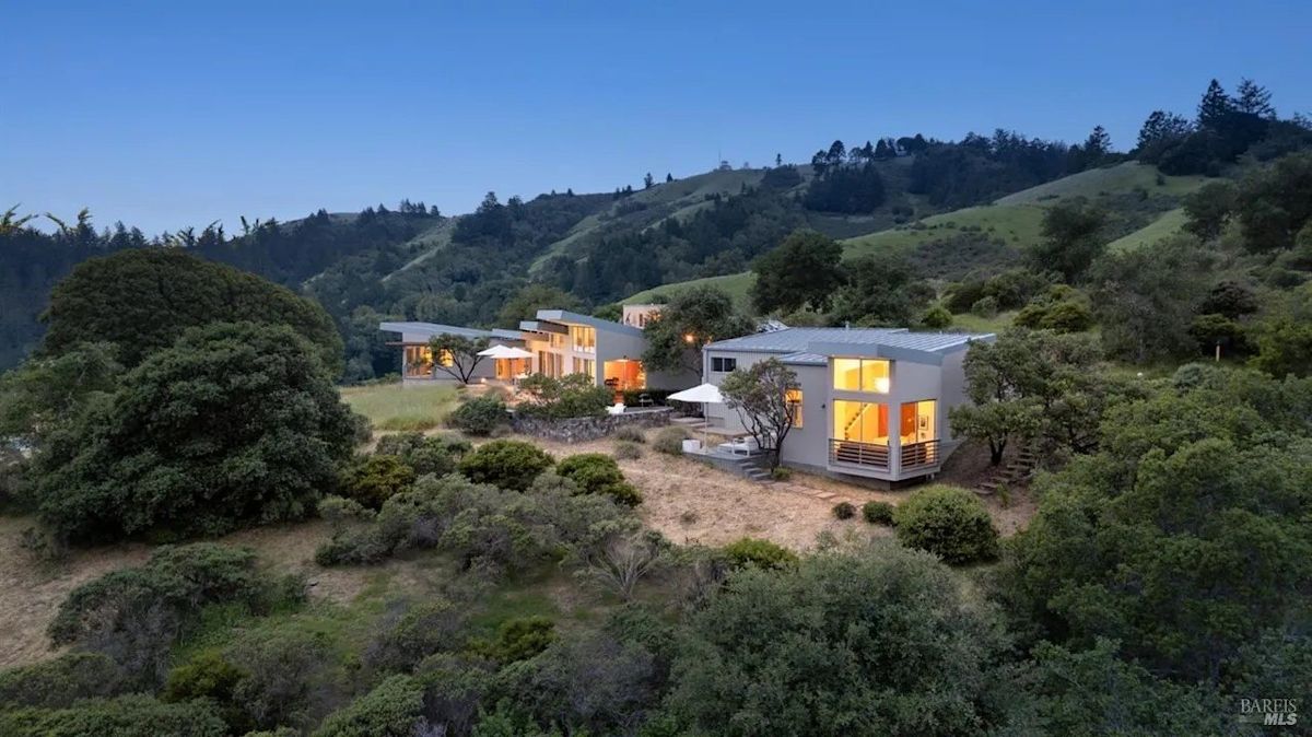 A Frank Gehry Protégé Transformed 20 Blank Acres in Marin—Now it’s On the Market for $4.4 Million