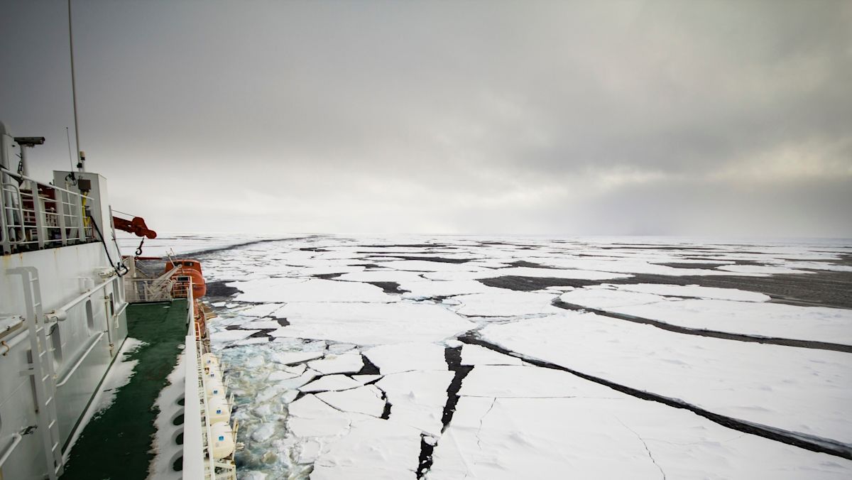 Antarctic voyage finds Southern Ocean climate models overstate clouds, yet still miss heat
