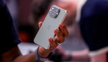 Google's fix for locked Pixel phones wipes your photos and apps